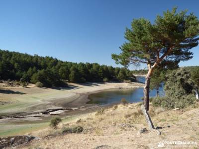 Azud y nacimiento Acueducto de Segovia; caminito del rey solsticio de verano monasterio de piedra vi